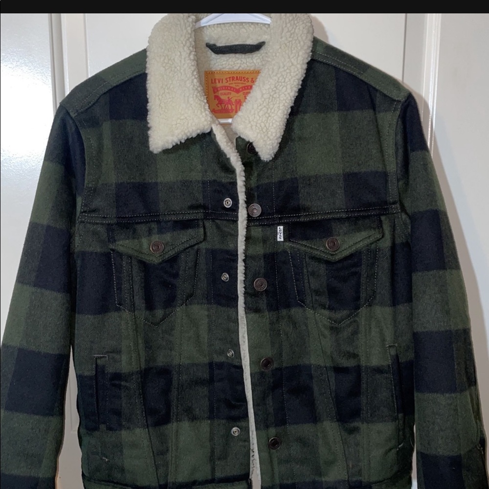 Men/women Flannel Sherpa jacket great for fall/winter